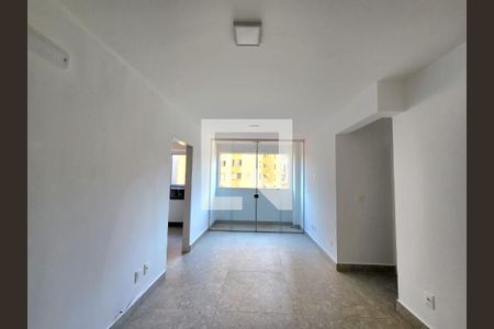 Apartamento à venda com 3 quartos, 86m² em Vila Paris, Belo Horizonte