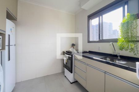 Cozinha e área de serviço  de kitnet/studio para alugar com 1 quarto, 32m² em Vila Dom Pedro I, São Paulo
