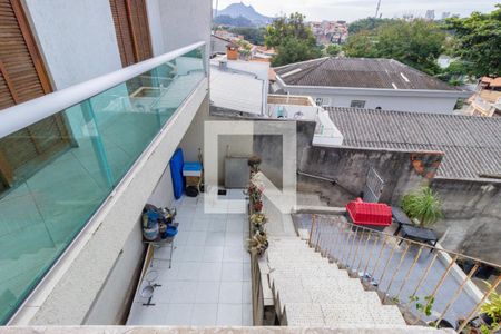 Vista Sala de casa para alugar com 2 quartos, 120m² em Jardim Marisa, São Paulo
