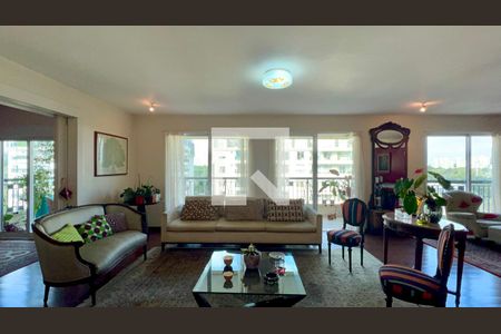 Apartamento para alugar com 3 quartos, 224m² em Alto de Pinheiros, São Paulo