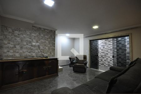 Casa à venda com 2 quartos, 250m² em Tres Cruzes, São Paulo