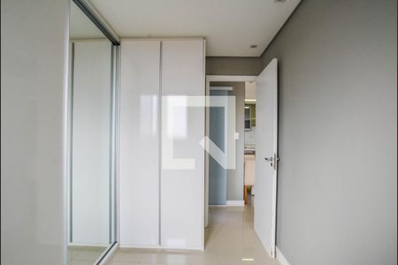 Quarto 1 de apartamento para alugar com 2 quartos, 48m² em Parque Jaçatuba, Santo André
