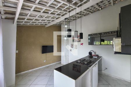 Sala de apartamento para alugar com 2 quartos, 20m² em Jardim Trevo, Praia Grande