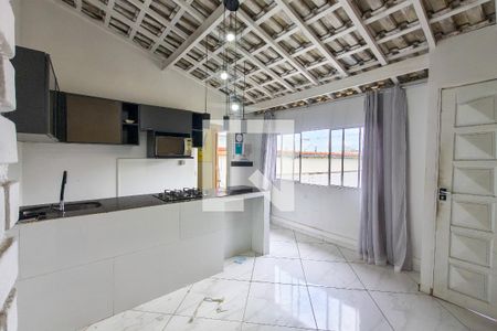 Sala de apartamento para alugar com 2 quartos, 20m² em Jardim Trevo, Praia Grande