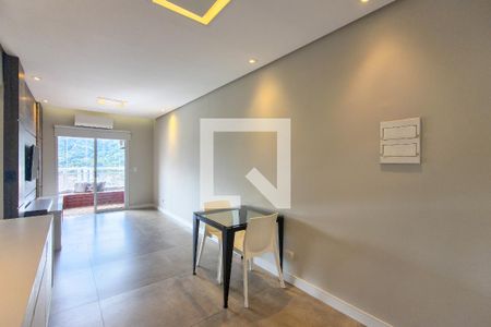 Sala de apartamento para alugar com 2 quartos, 70m² em Canto do Forte, Praia Grande