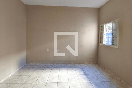 Quarto 2 de casa para alugar com 2 quartos, 160m² em Vila Satúrnia, Campinas