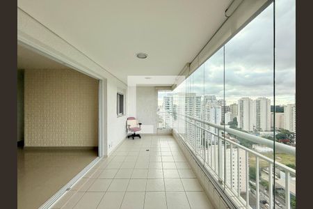 Varanda de apartamento para alugar com 2 quartos, 100m² em Santo Amaro, São Paulo