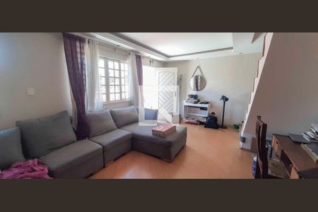 Casa à venda com 4 quartos, 230m² em Jardim D’abril, Osasco