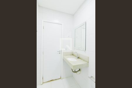 Banheiro de casa para alugar com 1 quarto, 60m² em Jardim Adriana, Guarulhos