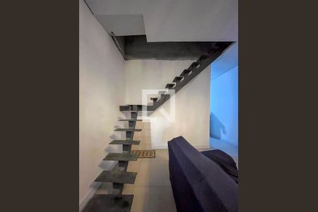 Sala de casa à venda com 2 quartos, 300m² em Vila Santo Estefano, São Paulo