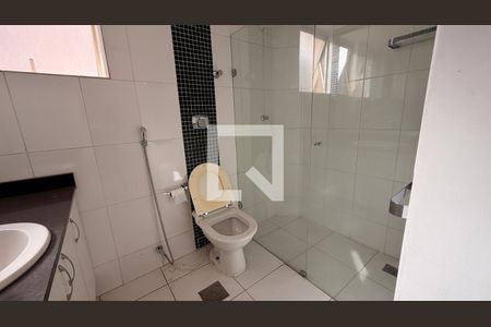 Banheiro da Suíte de apartamento para alugar com 3 quartos, 126m² em Setor Bueno, Goiânia