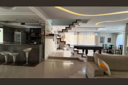 Casa de Condomínio para alugar com 7 quartos, 700m² em Recreio dos Bandeirantes, Rio de Janeiro