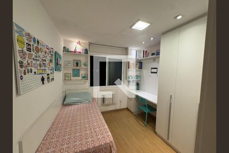 Quarto  de apartamento à venda com 5 quartos, 137m² em Barra da Tijuca, Rio de Janeiro