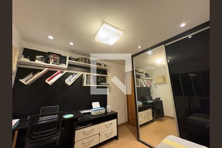 Quarto de apartamento à venda com 5 quartos, 137m² em Barra da Tijuca, Rio de Janeiro