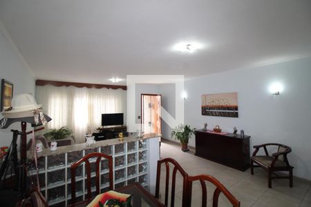 Sala de casa à venda com 3 quartos, 157m² em Parque Peruche, São Paulo