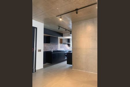 Cozinha de apartamento para alugar com 1 quarto, 75m² em Panamby, São Paulo