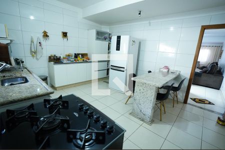 Casa à venda com 3 quartos, 134m² em Setor Leste Universitário, Goiânia
