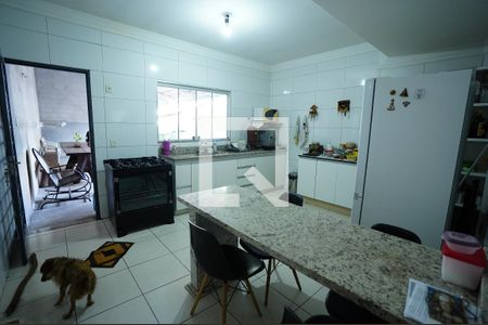 Casa à venda com 3 quartos, 134m² em Setor Leste Universitário, Goiânia