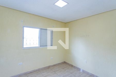 Quarto 1 de casa para alugar com 2 quartos, 120m² em Jardim Marilu, São Paulo