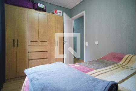 Quarto 1 de apartamento para alugar com 2 quartos, 44m² em Passo das Pedras, Porto Alegre