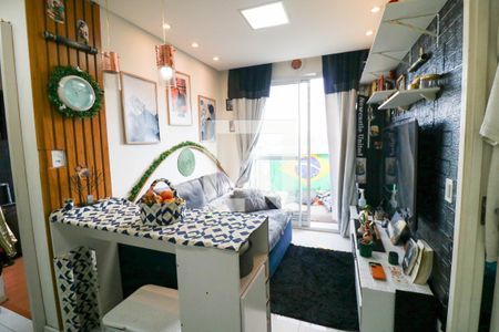 Sala / Cozinha de kitnet/studio à venda com 2 quartos, 37m² em Santo Amaro, São Paulo