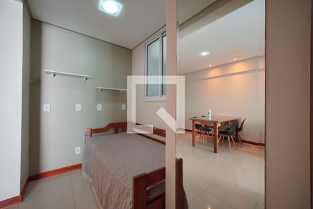 Dormitório de apartamento para alugar com 1 quarto, 53m² em Campeche, Florianópolis