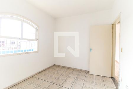 Quarto 1 de casa à venda com 3 quartos, 130m² em Vila Carmosina, São Paulo