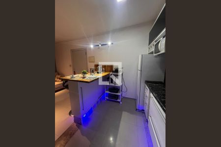 Cozinha de kitnet/studio para alugar com 1 quarto, 38m² em Centro, São Vicente