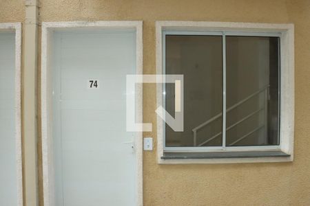 Casa de Condomínio para alugar com 2 quartos, 60m² em Parque Rizzo, Cotia