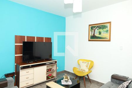 Sala de casa à venda com 4 quartos, 200m² em Itaquera, São Paulo