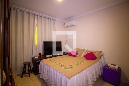 Suíte de casa para alugar com 2 quartos, 360m² em Pacheco, São Gonçalo