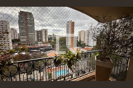 Apartamento para alugar com 2 quartos, 130m² em Campo Belo, São Paulo