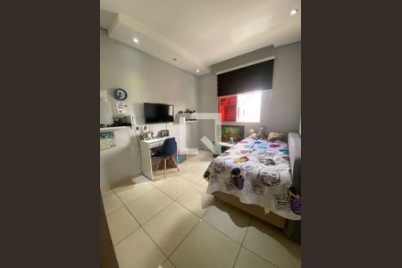 Quarto de apartamento à venda com 4 quartos, 168m² em Inconfidentes, Contagem