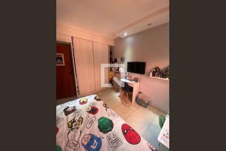 Quarto de apartamento à venda com 4 quartos, 168m² em Inconfidentes, Contagem