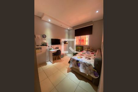 Quarto de apartamento à venda com 4 quartos, 168m² em Inconfidentes, Contagem