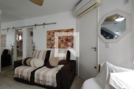 Sala de casa de condomínio à venda com 3 quartos, 116m² em Pechincha, Rio de Janeiro