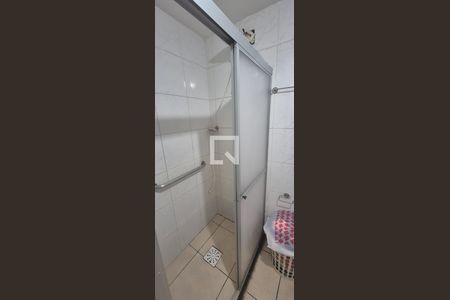 Banheiro de apartamento para alugar com 1 quarto, 50m² em Jardim de Ala, Salvador