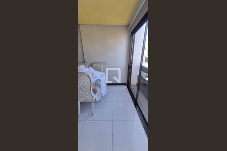 Sala  de apartamento para alugar com 2 quartos, 50m² em Jardim de Ala, Salvador