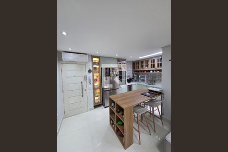 Cozinha de apartamento à venda com 3 quartos, 70m² em Vila Santa Teresa, Santo André