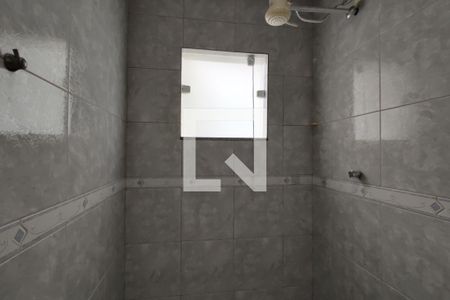 Banheiro Social de casa de condomínio para alugar com 2 quartos, 173m² em Taquara, Rio de Janeiro