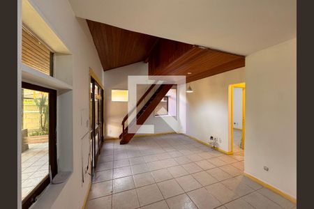 Casa de Condomínio para alugar com 4 quartos, 140m² em Vargem Grande, Rio de Janeiro