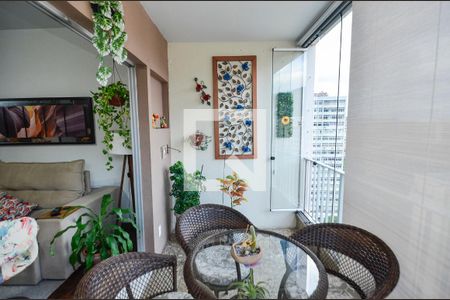 Sala de apartamento à venda com 3 quartos, 107m² em Grajaú, Rio de Janeiro