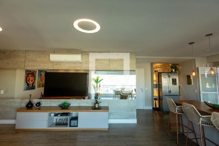 Sala  de apartamento para alugar com 3 quartos, 135m² em Taquaral, Campinas