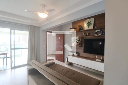 Sala de apartamento para alugar com 3 quartos, 120m² em Balneario Guarujá, Guarujá