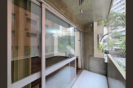 Varanda de apartamento para alugar com 3 quartos, 132m² em Moema, São Paulo