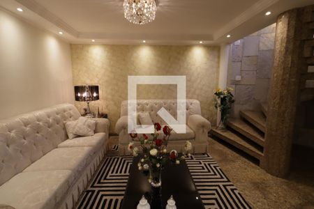 Sala de casa à venda com 2 quartos, 200m² em Pestana, Osasco