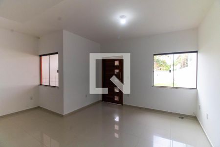 Sala de casa para alugar com 4 quartos, 155m² em Piratininga, Niterói