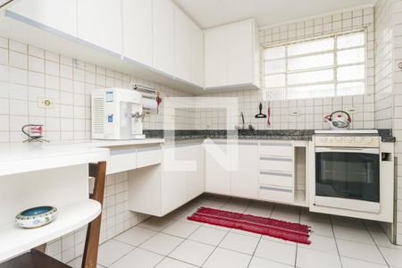 Cozinha de apartamento para alugar com 2 quartos, 80m² em Pompeia, São Paulo