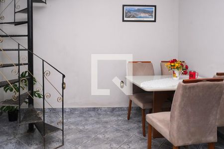 Sala de casa para alugar com 3 quartos, 100m² em Jardim Alvorada, Nova Iguaçu