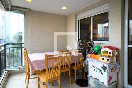 Varanda de apartamento à venda com 2 quartos, 69m² em Vila Vermelha, São Paulo
